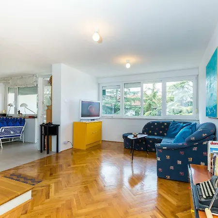 דירה Pical פורץ